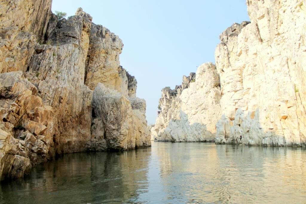 marble rock mountains with narmada river flowing in between for Jabalpur Sightseeing